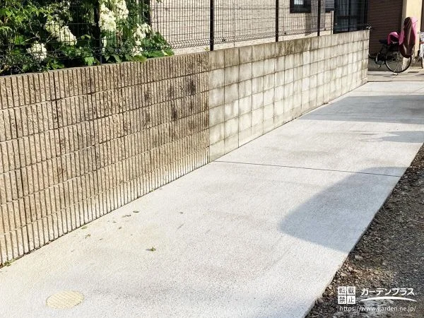 お住まいの周囲にコンクリートを打ち歩きやすく快適にした工事