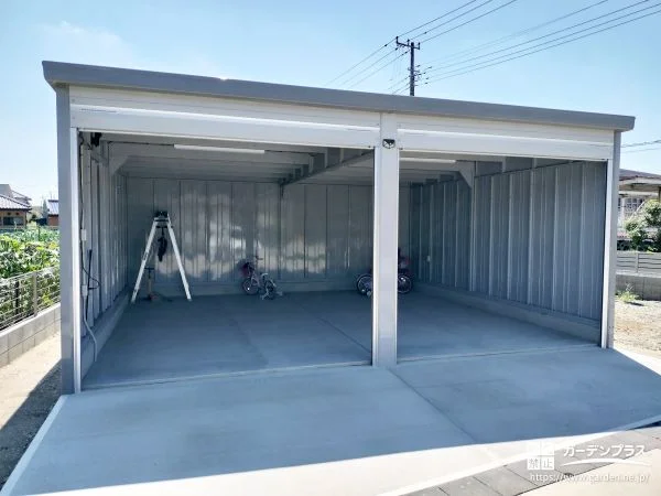 車2台収納タイプの大型ガレージの設置工事