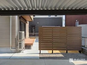 視線を気にせず過ごせるお庭と駐輪スペース付きの物置設置工事