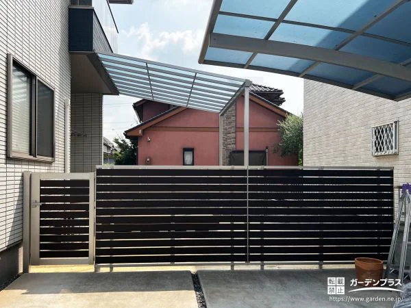 目隠しフェンスと門扉でお庭をクローズにし防犯性を高めた工事