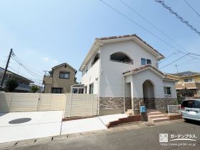 セミクローズ外構で叶える、上品で明るい洋風の外構デザイン