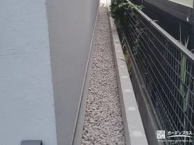 犬走りの雑草対策[施工後]