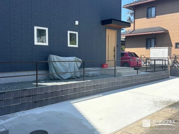 高低差のある敷地を活かした、使いやすくスタイリッシュな新築外構