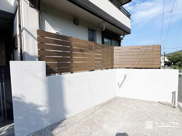 室内からは圧迫感のない心地よいプライベート空間