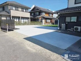 敷地の広さを活かした使いやすい駐車スペース[施工後]