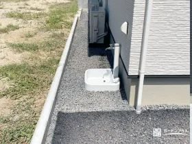 建物周りを清潔に保つ犬走りの雑草対策[施工後]