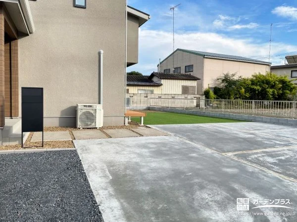 ナチュラルな温かさが心地よい新築外構