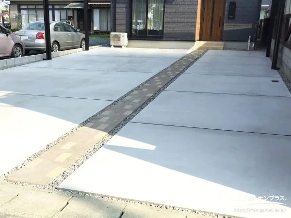 毎日の使いやすさを整えながら、やさしい表情を持つ新築外構