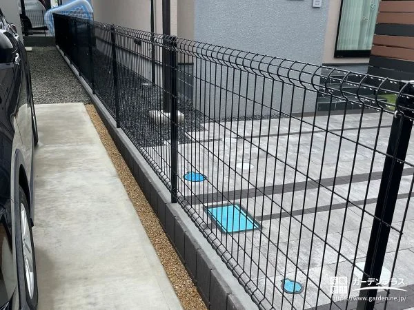 コストパフォーマンスの高いメッシュフェンス