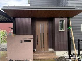 悪天候時の生活動線を快適にするテラス屋根[施工後]