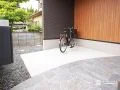 土間コンクリートで舗装した駐輪スペース