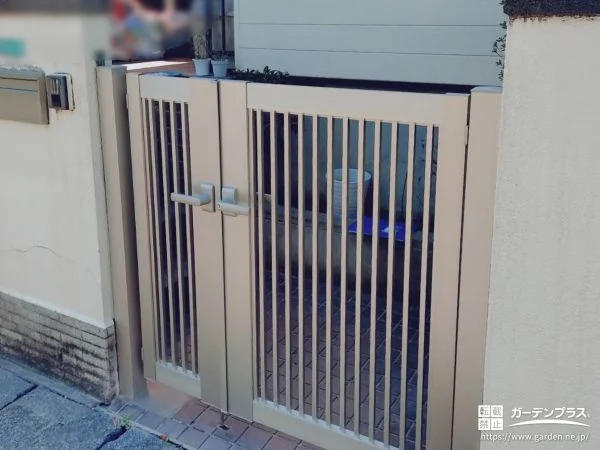 上品な縦格子門扉で防犯性と統一感を向上させた門まわり工事