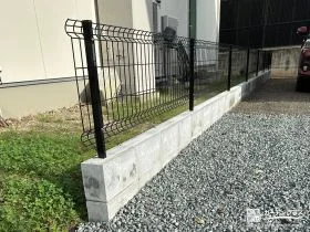 開放感を保つメッシュフェンス[施工後]