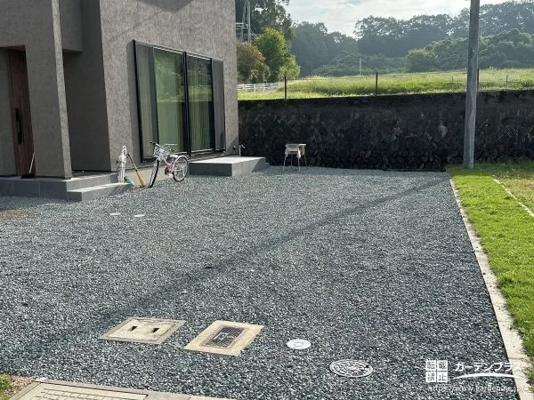 No.27391 単粒砕石を敷設しすっきりと仕上げた駐車スペースリフォーム工事[施工後]