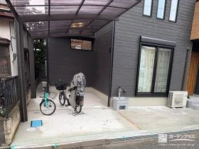 ピンコロ目地がアクセントになった駐車スペース[施工後]