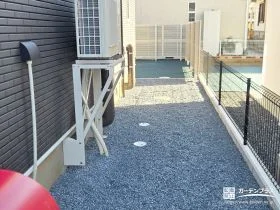 防草シート＋砂利でつくる手間いらずの犬走り[施工後]