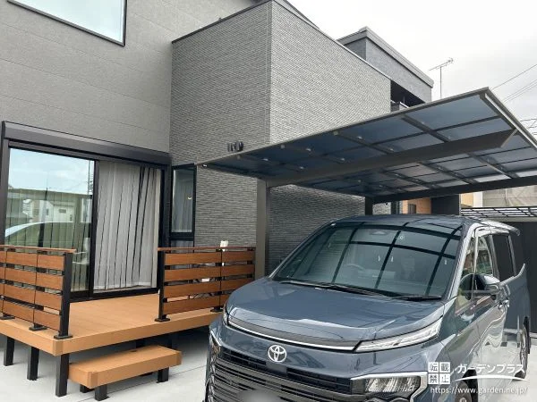 フェンスとステップを付け安心してお使いいただけるデッキ工事