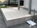 お子様がビニールプールを出して遊ぶのに快適なタイルデッキ工事