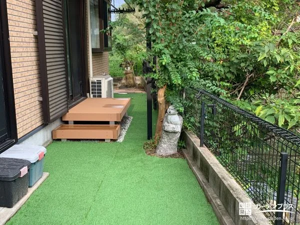 人工芝とウッドデッキで使いやすい動線を整えたお庭づくり工事