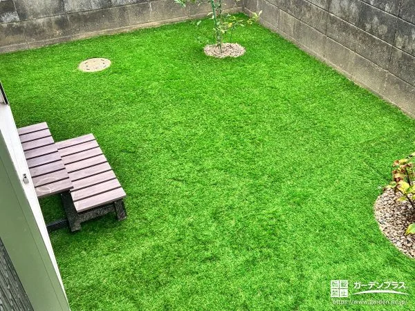 お庭を整備しお子様も過ごしやすくなった人工芝と砂利の敷設工事