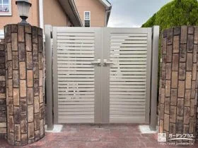 横スリットで風を通す上品な仕上がりの門まわりのリフォーム工事