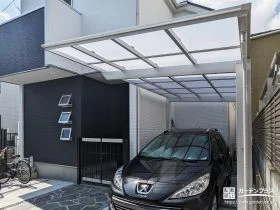 毎日の暮らしに寄り添うカーポート[施工後]