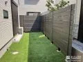 人工芝敷設とフェンスの設置で穏やかな空間をつくったお庭工事