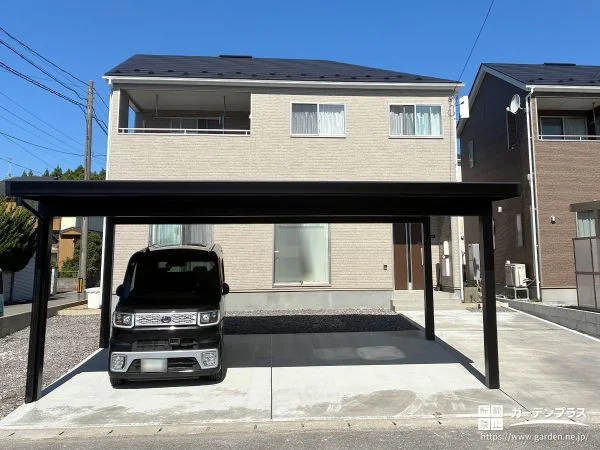 カーポート設置とコンクリート打設で駐車しやすく整えた外構工事