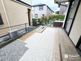 過ごしやすさを重視するおしゃれなインターロッキングテラス[施工後]