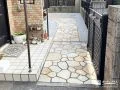 歩きやすく、美しく。乱形石でつなぐメンテナンスフリーのアプローチ