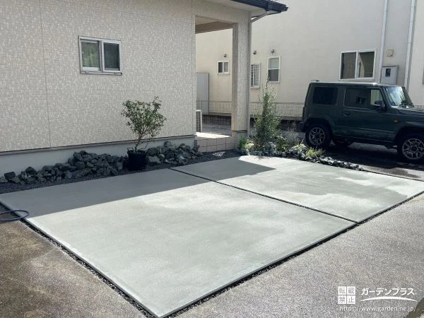 割栗石を入れた植栽スペースがナチュラルな駐車スペース工事