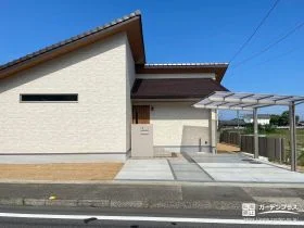 コストを抑えつつも品質とデザイン性の高い統一感のある新築外構