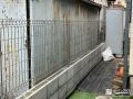 ステンカラーですっきりとした印象のメッシュフェンス設置工事