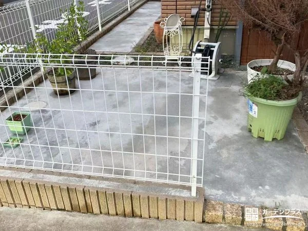 土のままで雑草が生えてきていたお庭へのコンクリート打設工事