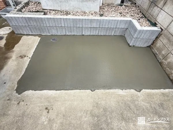 前庭を見直し駐車しやすく整えた土間コンクリート打設工事