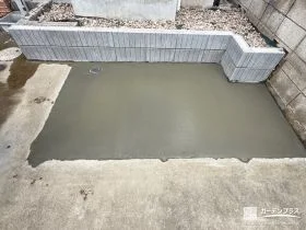 前庭を見直し駐車しやすく整えた土間コンクリート打設工事