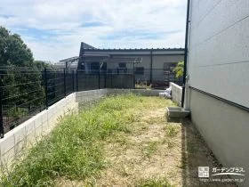 コスパ重視のメッシュフェンスで境界を明確に[施工後]