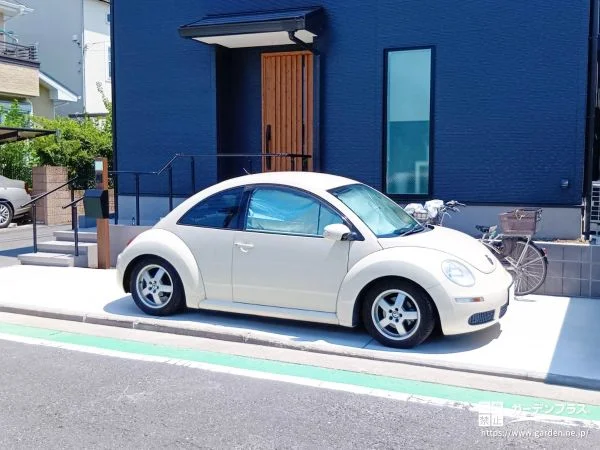 シンプルながらも使い勝手の良さを追求した新築外構