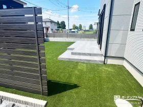 ゆったり過ごせるステップ付きタイルデッキ[施工後]