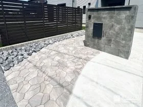 素材の質感を生かしたこだわりのスタイリッシュモダン新築外構