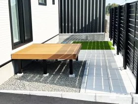 手入れのしやすさと居心地の良さを両立したお庭[施工後]