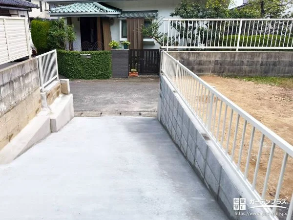 お庭へつづくスロープを設け自転車等の搬入が便利になった工事