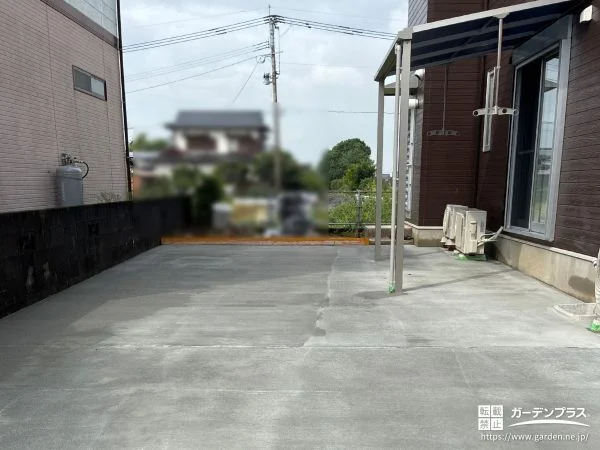 洗濯物がしやすいテラス屋根と駐車スペースのコンクリート工事