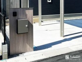 木調とメタリックが美しく調和する門まわりデザイン[施工後]