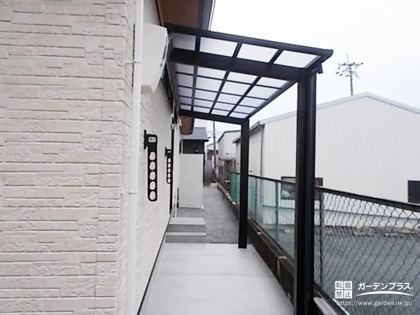 毎日の家事がスムーズにこなせる勝手口周りのテラス屋根