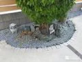 植栽スペースに砂利をプラス