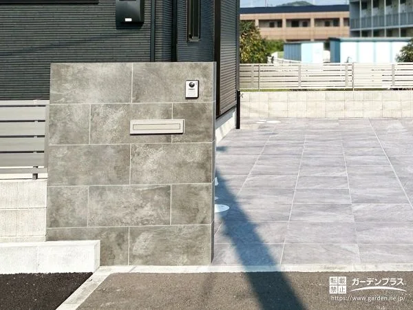 タイル仕上げで魅せる門まわり