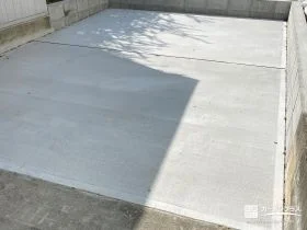 車の乗り降りがもっとスムーズに！段差を解消した駐車場リフォーム