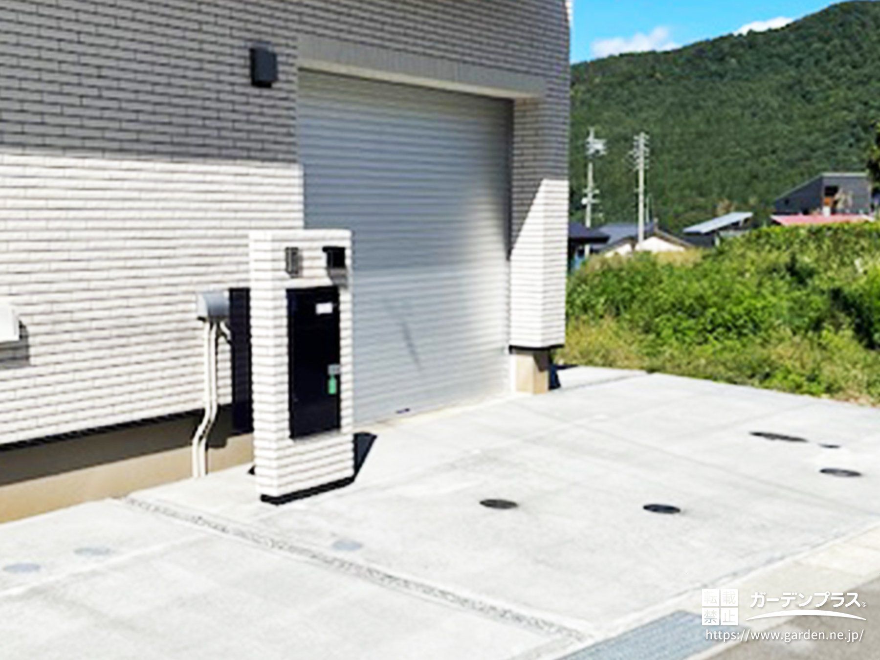 統一感のあるシンプルな門まわり