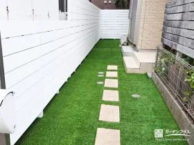 手入れの負担を減らし、庭との一体感を高めた外構工事